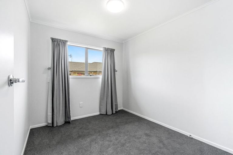 Photo of property in 65a Winchester Street, Levin, 5510