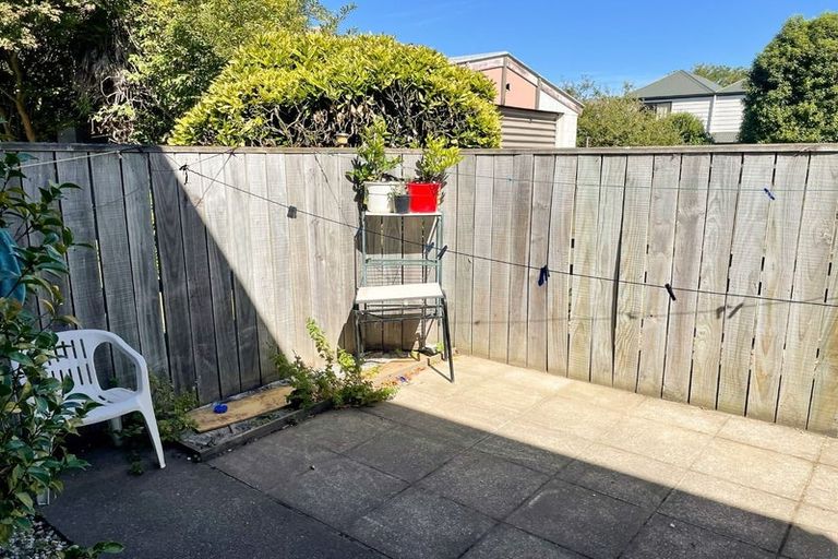 Photo of property in 5/7 Brockworth Place, Riccarton, Christchurch, 8011