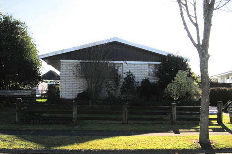 Photo of property in 13 Lovelock Place, Chartwell, Hamilton, 3210