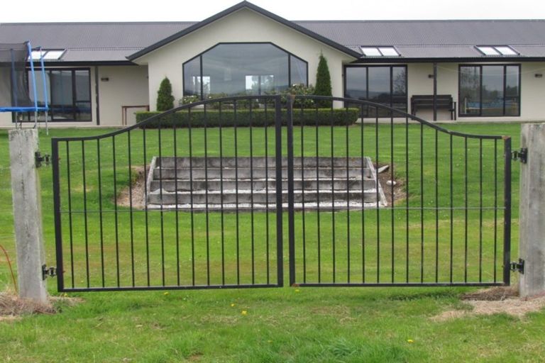 Photo of property in 9a Racecourse Road, Winton, 9782