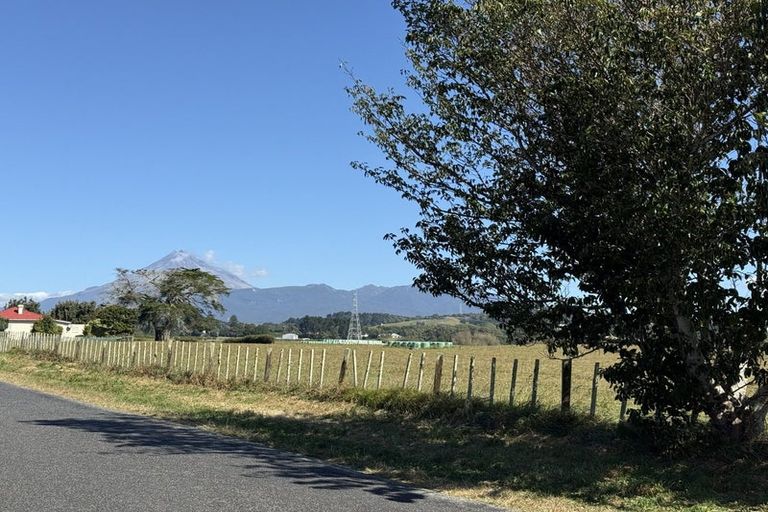 Photo of property in 47 Davies Road, Hurdon, New Plymouth, 4310