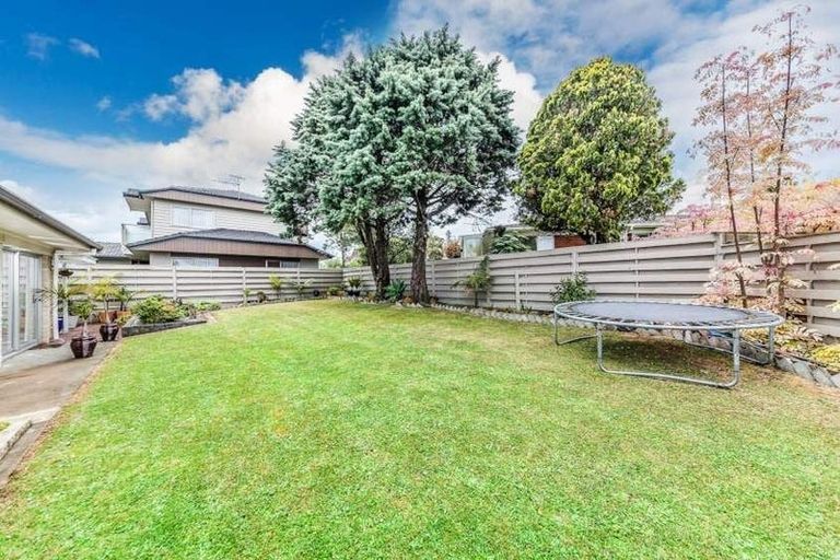 Photo of property in 56 Galvan Avenue, Sunnyhills, Auckland, 2010