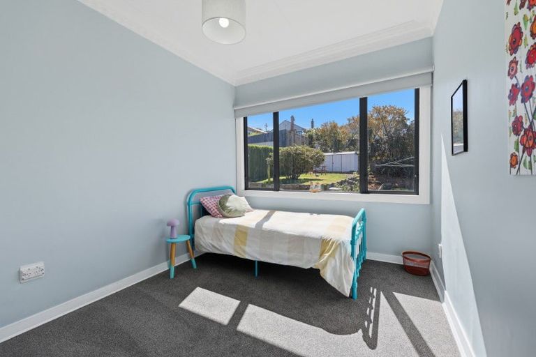 Photo of property in 76 Middleton Road, Kew, Dunedin, 9012