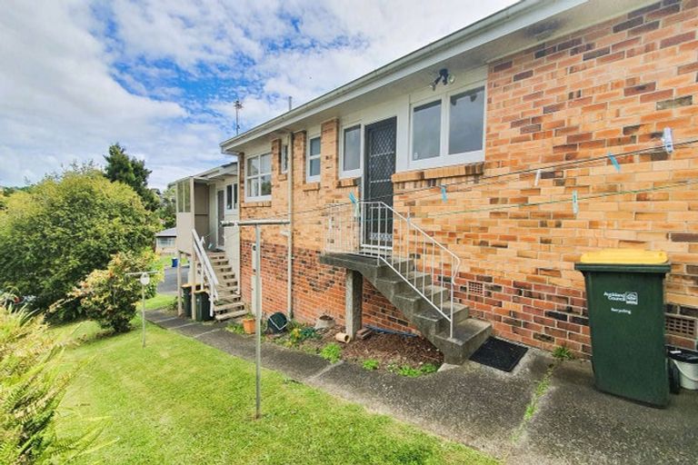 Photo of property in 73 Lynden Avenue, Hillcrest, Auckland, 0627