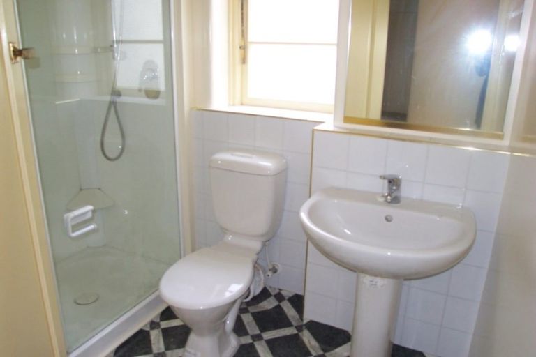 Photo of property in 82 Majoribanks Street, Mount Victoria, Wellington, 6011