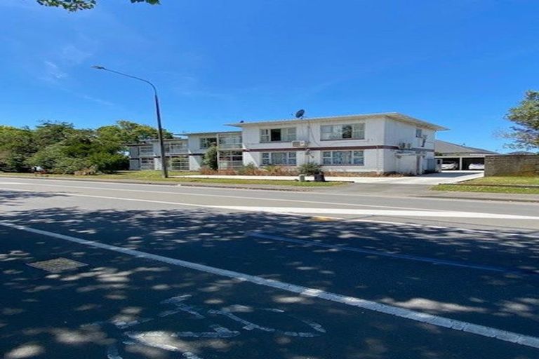 Photo of property in 1/48 Straven Road, Riccarton, Christchurch, 8011