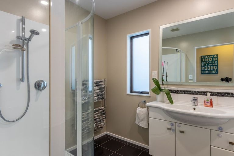 Photo of property in 10 Rodney Grove, Paraparaumu, 5032