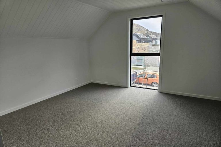 Photo of property in 43 Barn Road, Jacks Point, 9371