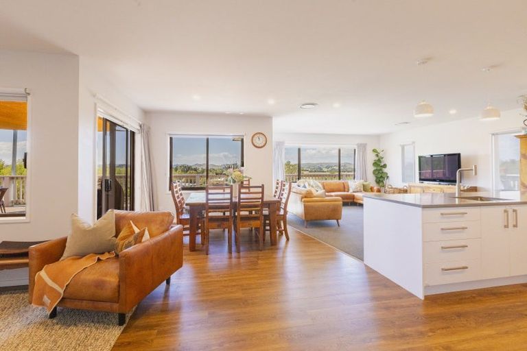 Photo of property in 205 Porangahau Road, Waipukurau, 4200