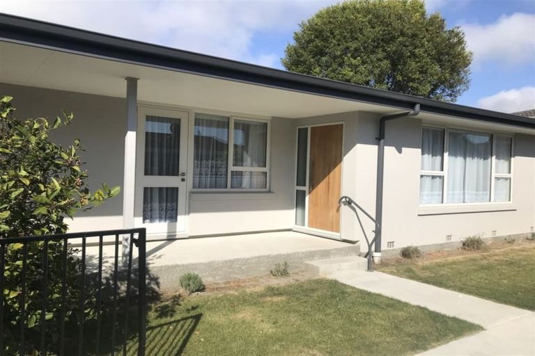 Photo of property in 2/145 Grahams Road, Burnside, Christchurch, 8053