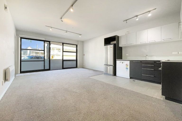 Photo of property in Detroit Apartments, 113/181 Tasman Street, Mount Cook, Wellington, 6021