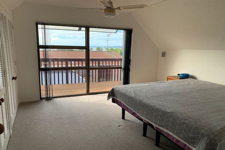 Photo of property in 2/116 Bucklands Beach Road, Bucklands Beach, Auckland, 2012