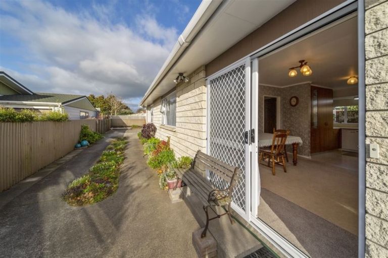 Photo of property in 68 Camberwell Road, Hawera, 4610