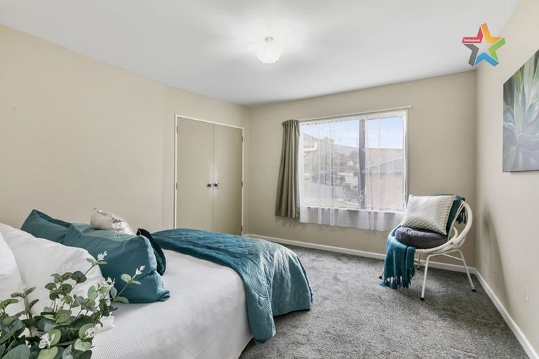 Photo of property in 31 Summit Road, Fairfield, Lower Hutt, 5011