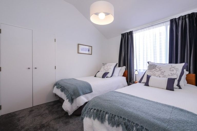 Photo of property in 2 Kings Avenue, South Dunedin, Dunedin, 9012