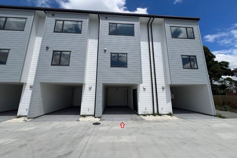 Photo of property in 2/30 Bowater Place, Manurewa, Auckland, 2102