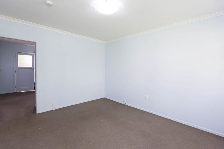 Photo of property in 2/4 Granville Street, Silverstream, Upper Hutt, 5019