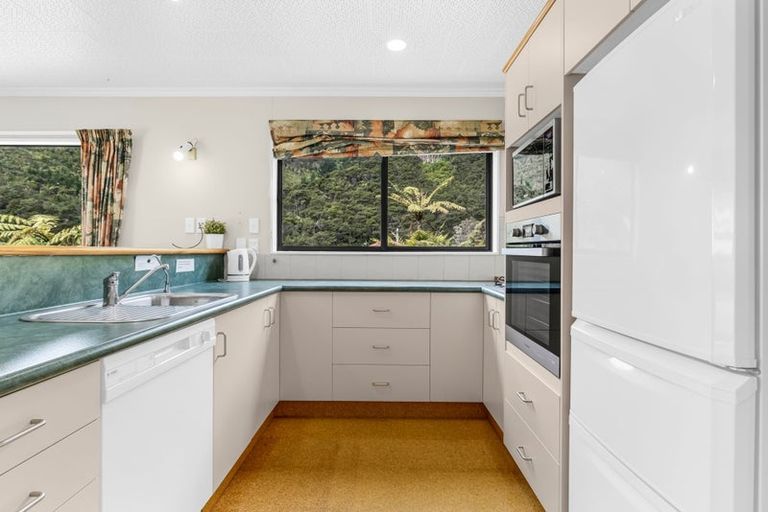 Photo of property in 11 Field Terrace, Okiwi Bay, French Pass, 7193