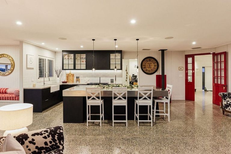 Photo of property in 28 Hanlow Place, Pyes Pa, Tauranga, 3112