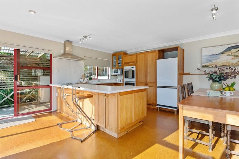 Photo of property in 92 Okareka Loop Road, Lake Okareka, Rotorua, 3076