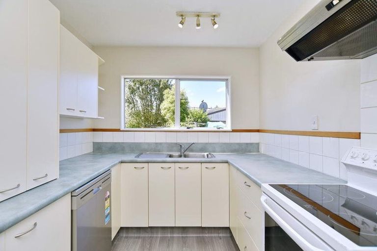 Photo of property in 69 Kowhai Avenue, Rangiora, 7400