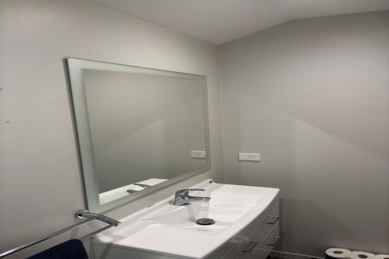 Photo of property in 83b Mangorei Road, Strandon, New Plymouth, 4312