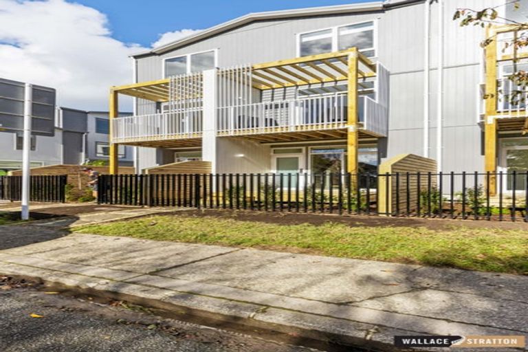 Photo of property in 11/2 Moor Avenue, Te Atatu Peninsula, Auckland, 0610