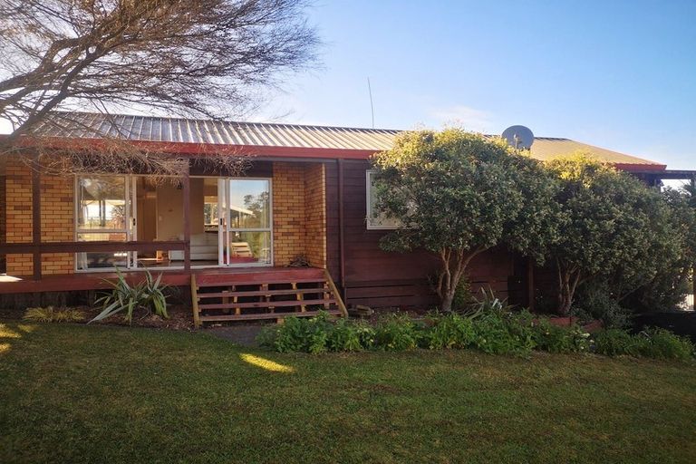 Photo of property in 19 Jay Court, Botany Downs, Auckland, 2010