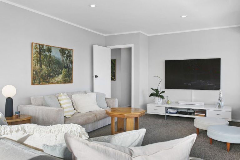 Photo of property in 46 Chesham Avenue, Waipahihi, Taupo, 3330