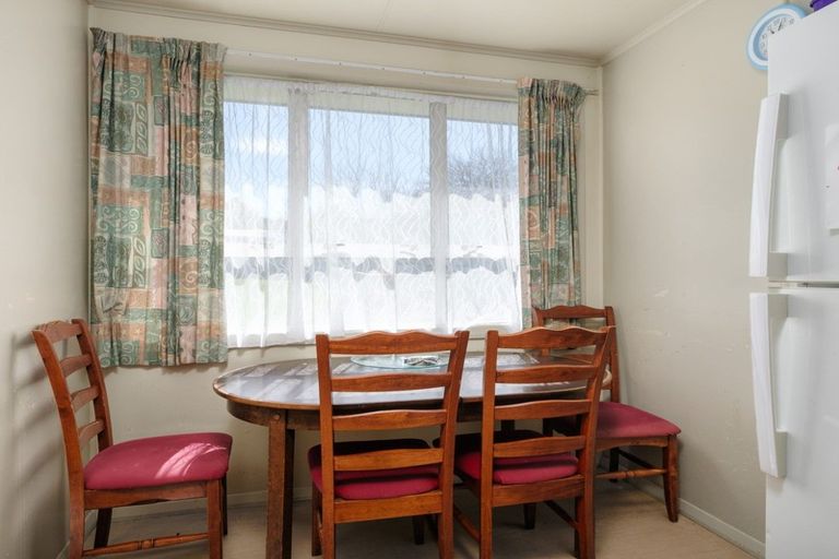 Photo of property in 16 Lawrence Street, Outer Kaiti, Gisborne, 4010