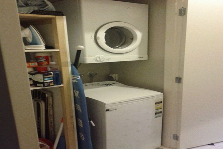 Photo of property in 336 The Terrace, Te Aro, Wellington, 6011