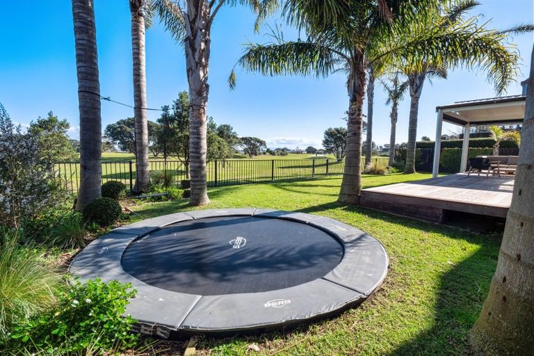 Photo of property in 128b Oceanbeach Road, Mount Maunganui, 3116