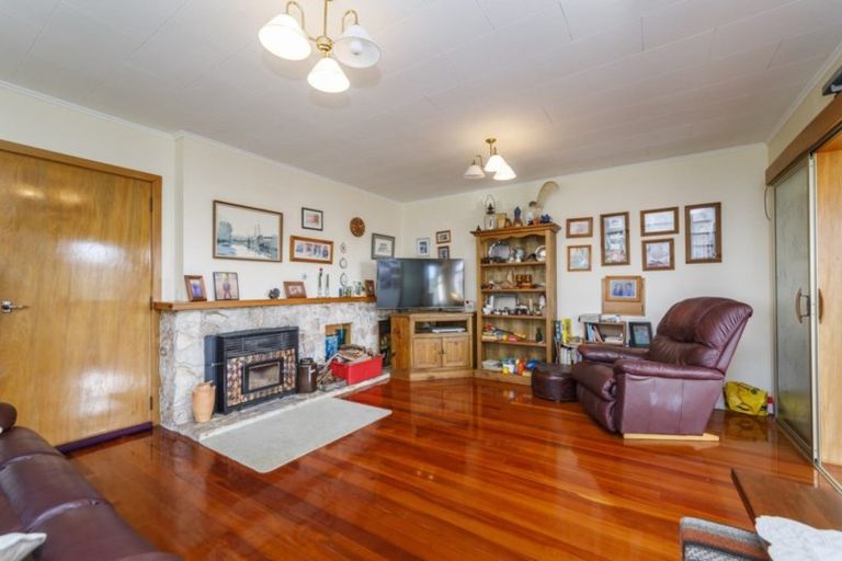 Photo of property in 10 Maunder Street, Marton, 4710