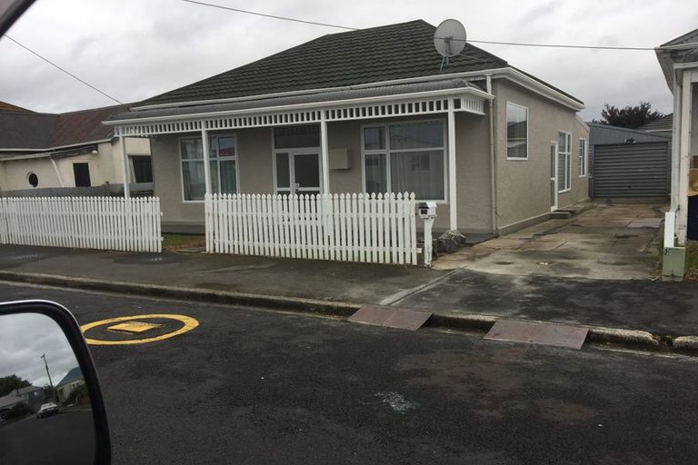 Photo of property in 16 Wynyard Street, South Dunedin, Dunedin, 9012