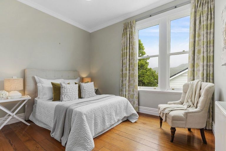 Photo of property in 12 Jackson Street, Island Bay, Wellington, 6023