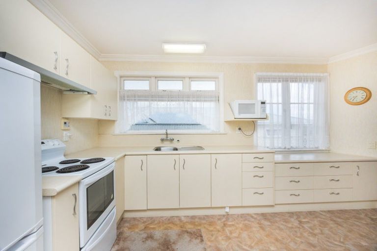 Photo of property in 196 Cambridge Street, Levin, 5510