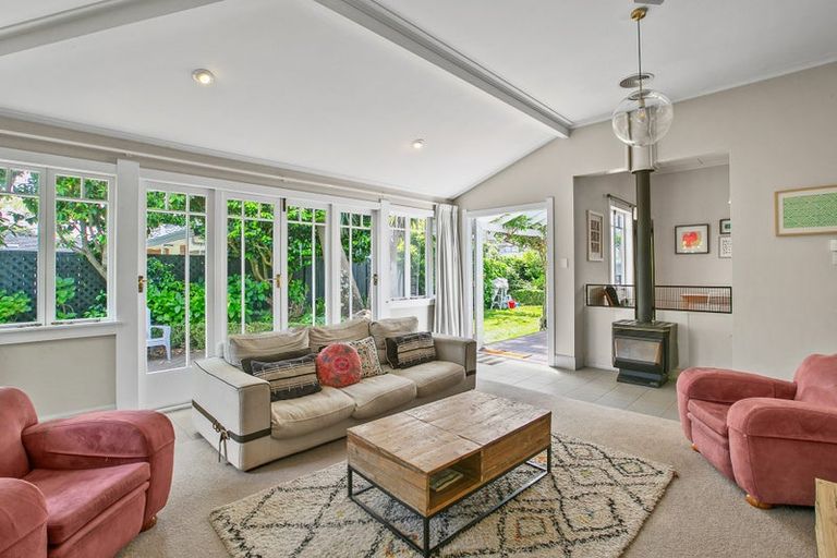 Photo of property in 24 Stoke Street, Westown, New Plymouth, 4310