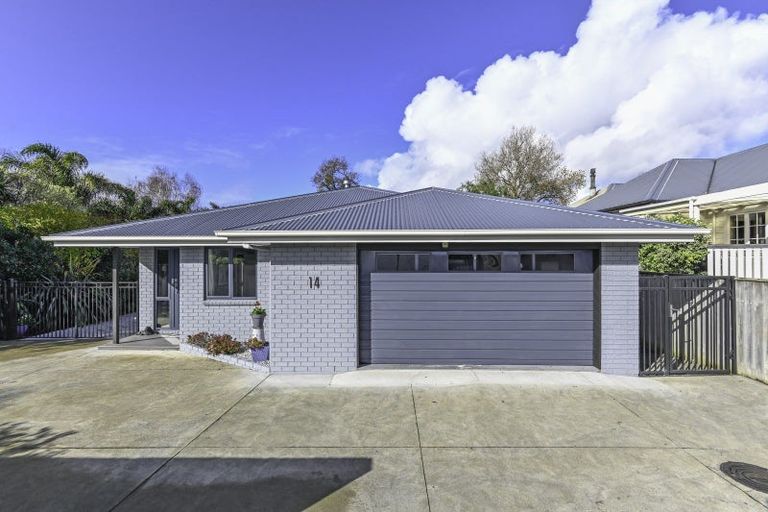 Photo of property in 14 Waitaha Place, Clive, 4102