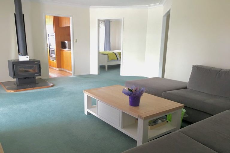 Photo of property in 103 Prince Regent Drive, Half Moon Bay, Auckland, 2012