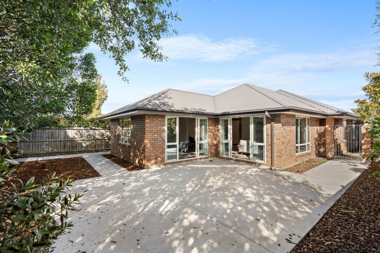 Photo of property in 92 Condell Avenue, Papanui, Christchurch, 8053