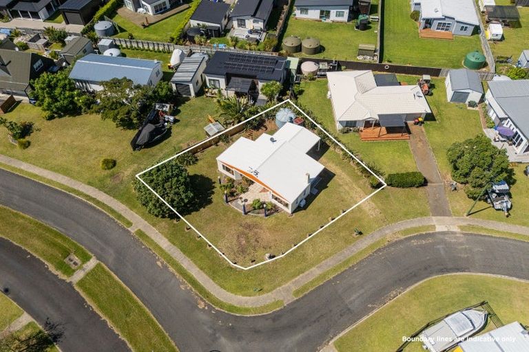 Photo of property in 1 Hawk Hill Crescent, Cooks Beach, Whitianga, 3591