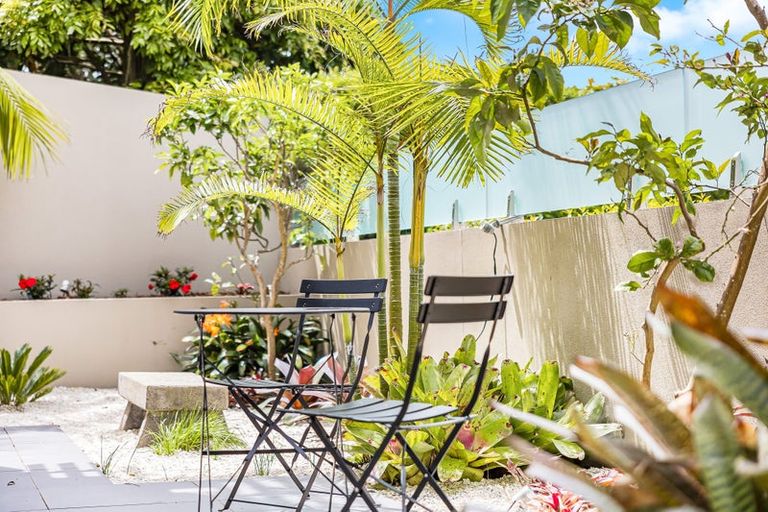 Photo of property in 21 Brighton Terrace, Mairangi Bay, Auckland, 0630