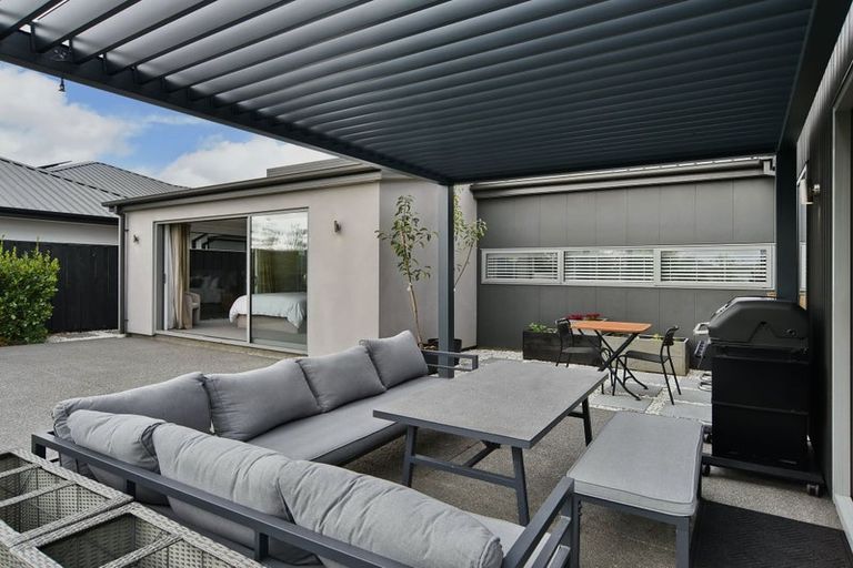 Photo of property in 1 Blue Jacket Drive, Halswell, Christchurch, 8025