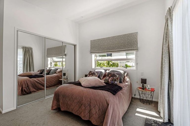 Photo of property in 16 Vanita Drive, Whitianga, 3510