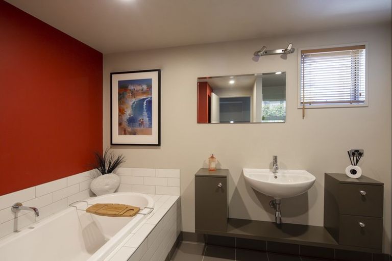 Photo of property in 3 Birch Lane, Queenstown, 9300