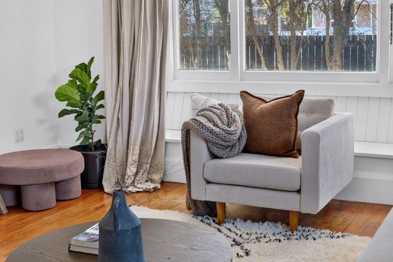 Photo of property in 6 Outram Street, Ahuriri, Napier, 4110