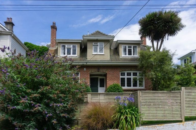 Photo of property in 25 Lonsdale Street, Belleknowes, Dunedin, 9011