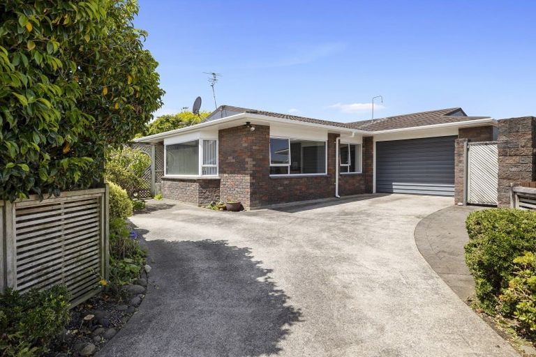 Photo of property in 21a Sanders Avenue, Westown, New Plymouth, 4310