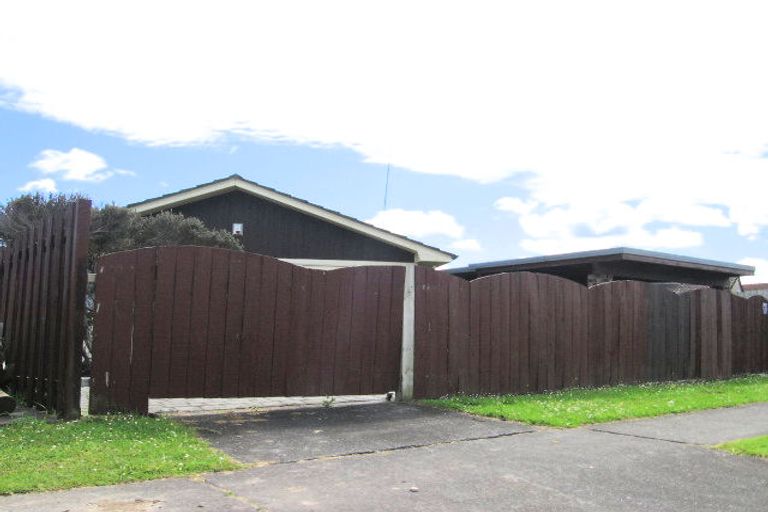 Photo of property in 62 Alabaster Drive, Papatoetoe, Auckland, 2025