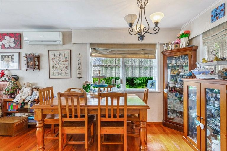 Photo of property in 13 Pelorus Place, Pakuranga, Auckland, 2010